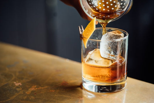 Which is the Right Type of Cocktail Glass to Use?